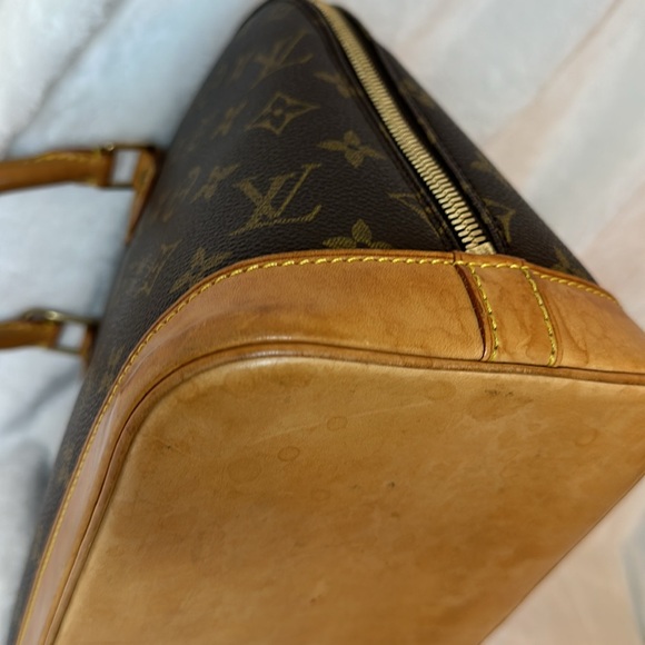 SOLD Authentic Louis Vuitton Monogram Alma PM - Picture 10 of 16